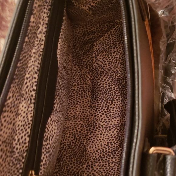 Handbag - Picture 5 of 5